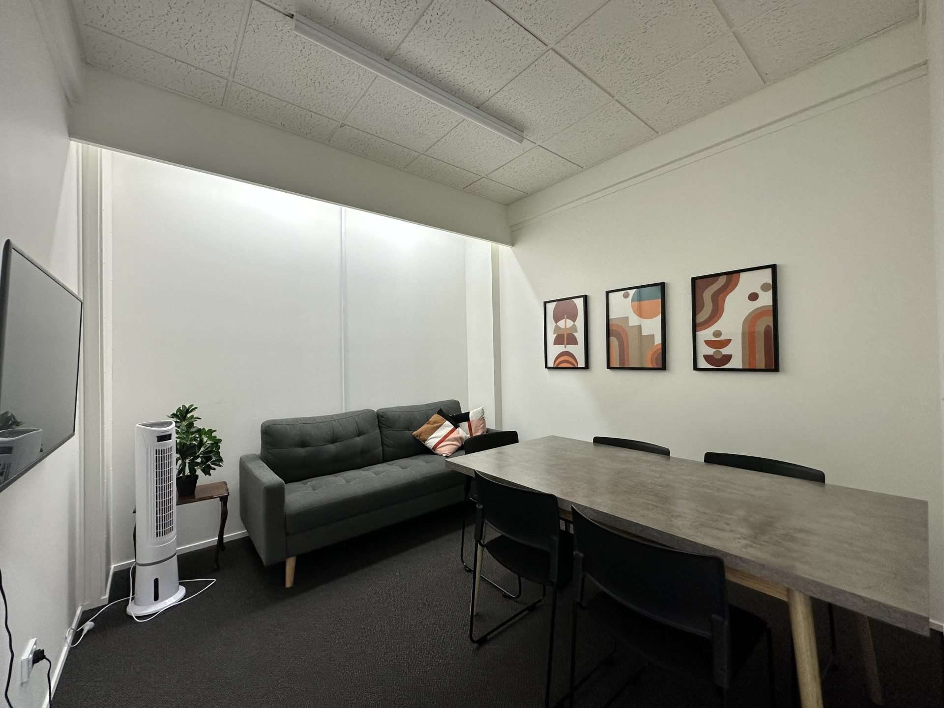 impact_hub_waikato_meeting_room